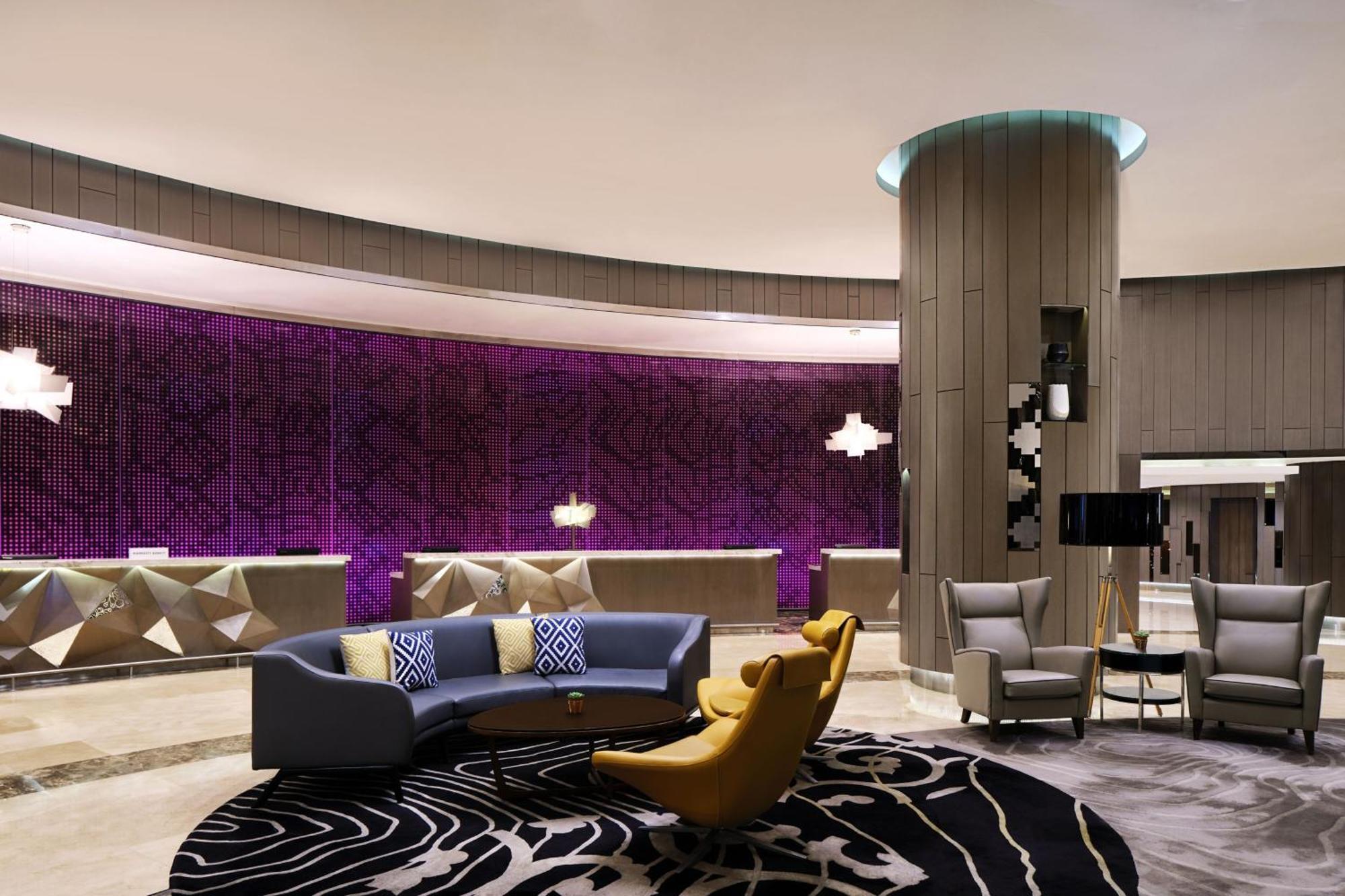 Le Méridien Kuala Lumpur Extérieur photo The lobby of the hotel