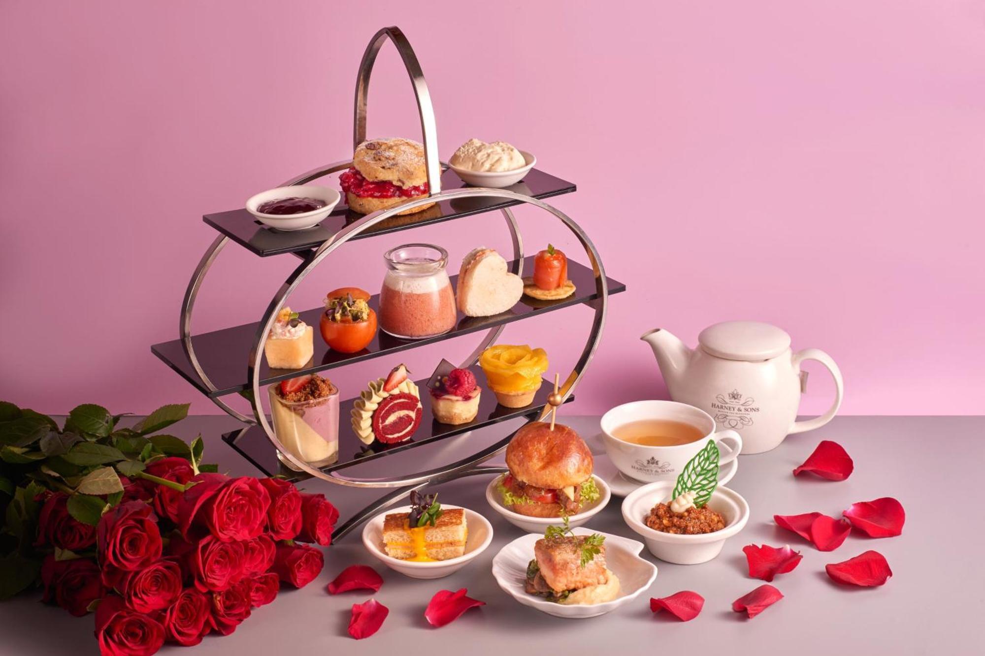 Le Méridien Kuala Lumpur Extérieur photo Afternoon tea at the Mandarin Oriental, Hong Kong
