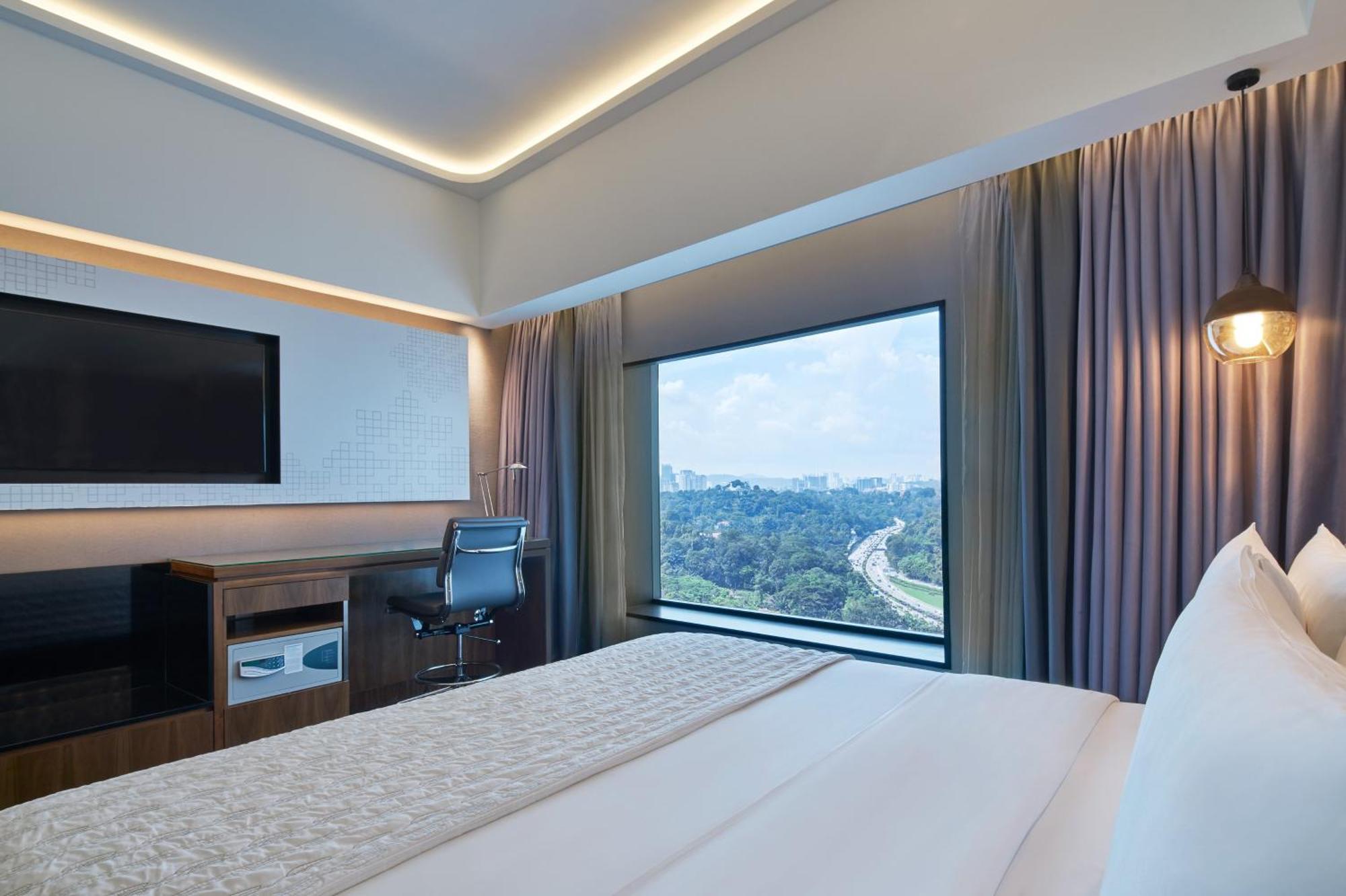 Le Méridien Kuala Lumpur Extérieur photo Deluxe Room