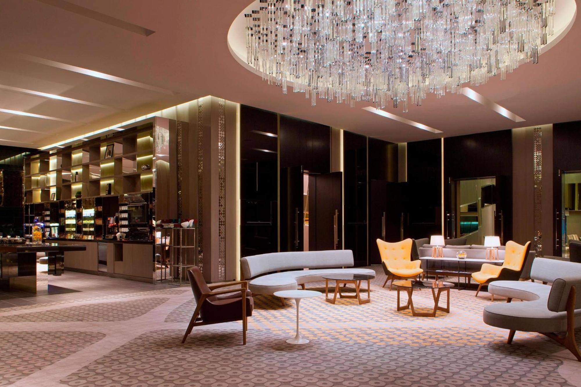 Le Méridien Kuala Lumpur Extérieur photo The lobby of the hotel