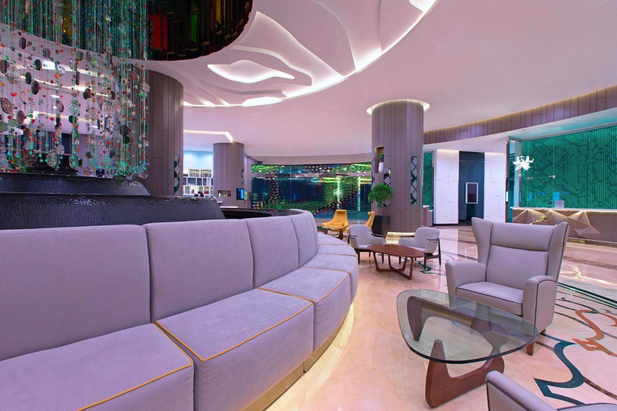 Le Méridien Kuala Lumpur Extérieur photo The lobby of the hotel